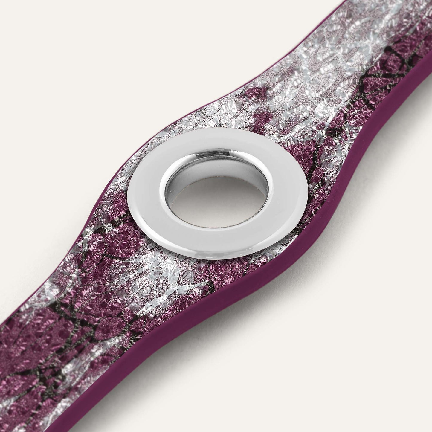 Deco Classic | Cheri Lace with Silver hardware