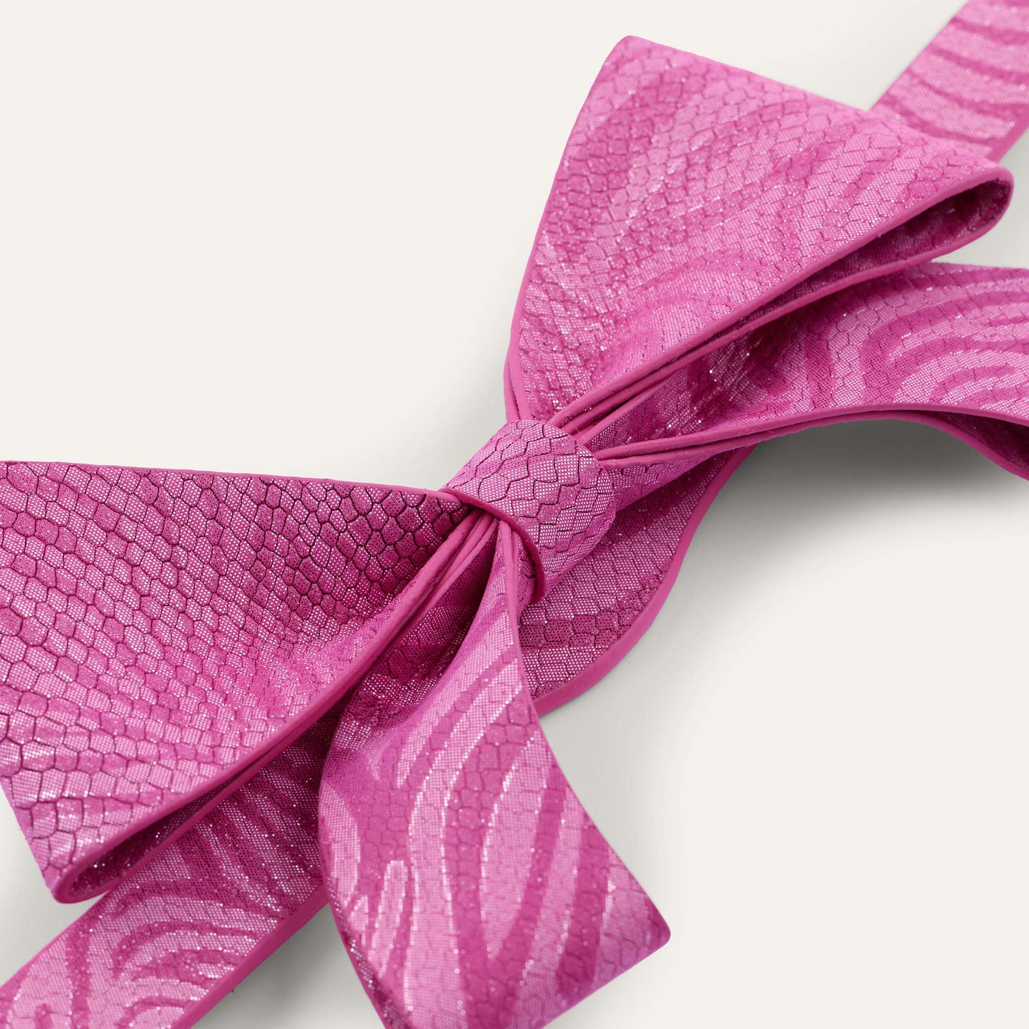 Bijoux Bow Classic | Magenta Wave with Gold hardware