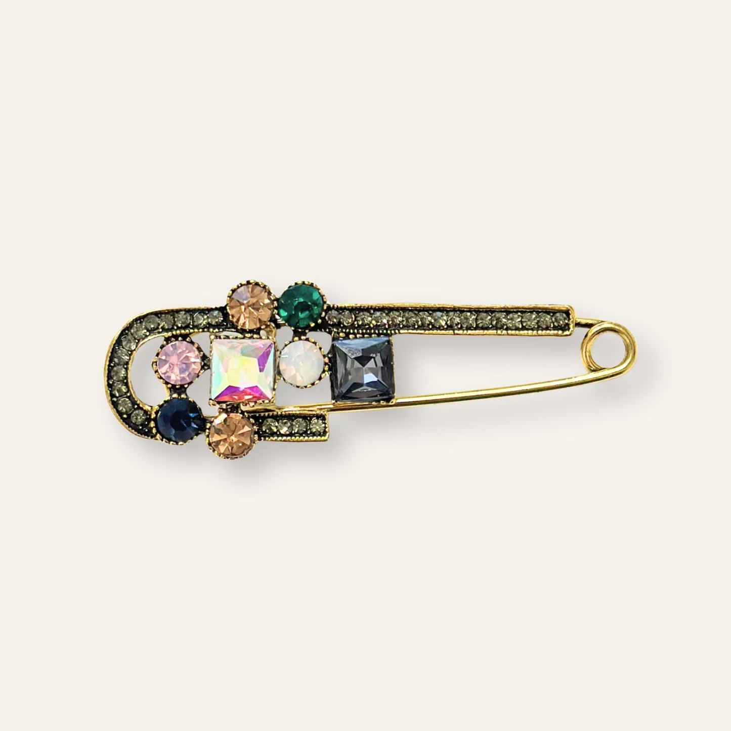 Vintage Jewelled Brooch | with Gold hardware