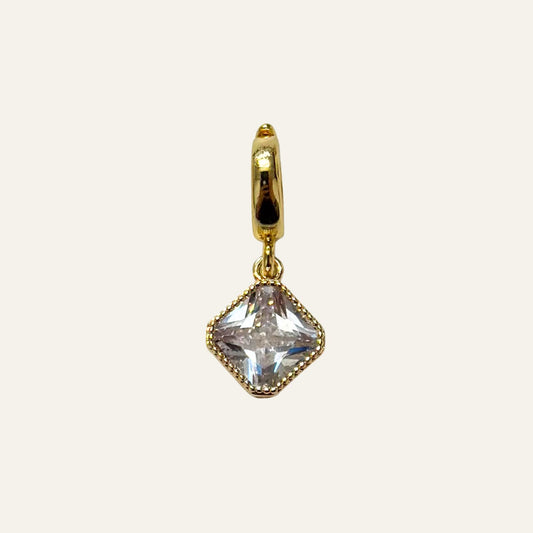 Gemstone | Diamond with Gold hardware