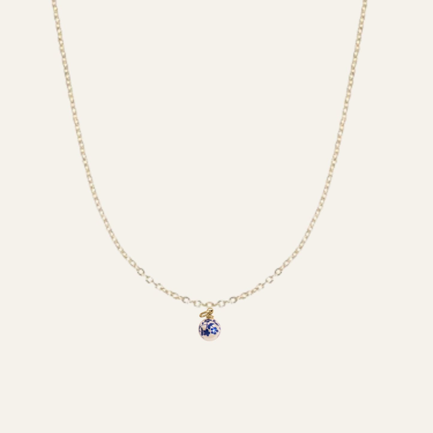 Crimped Oval Chain with Floral Printed Pearl | with Gold hardware