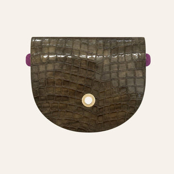 Flap Universal | Flint Patent with Gold hardware