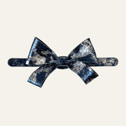 Bijoux Bow | Midnight Pearl with Gold hardware