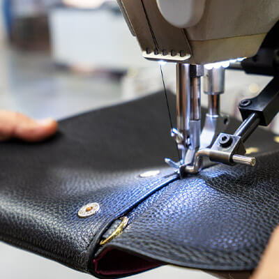 sarah_haran_craftsmanship_stitching_jasmine_leather_crossbody_bag_1-Sarah Haran Accessories